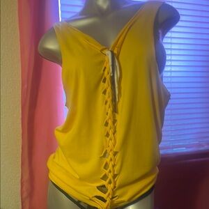 Manicured T shirt🔥 Yellow Lace-Up Sleeveless Top